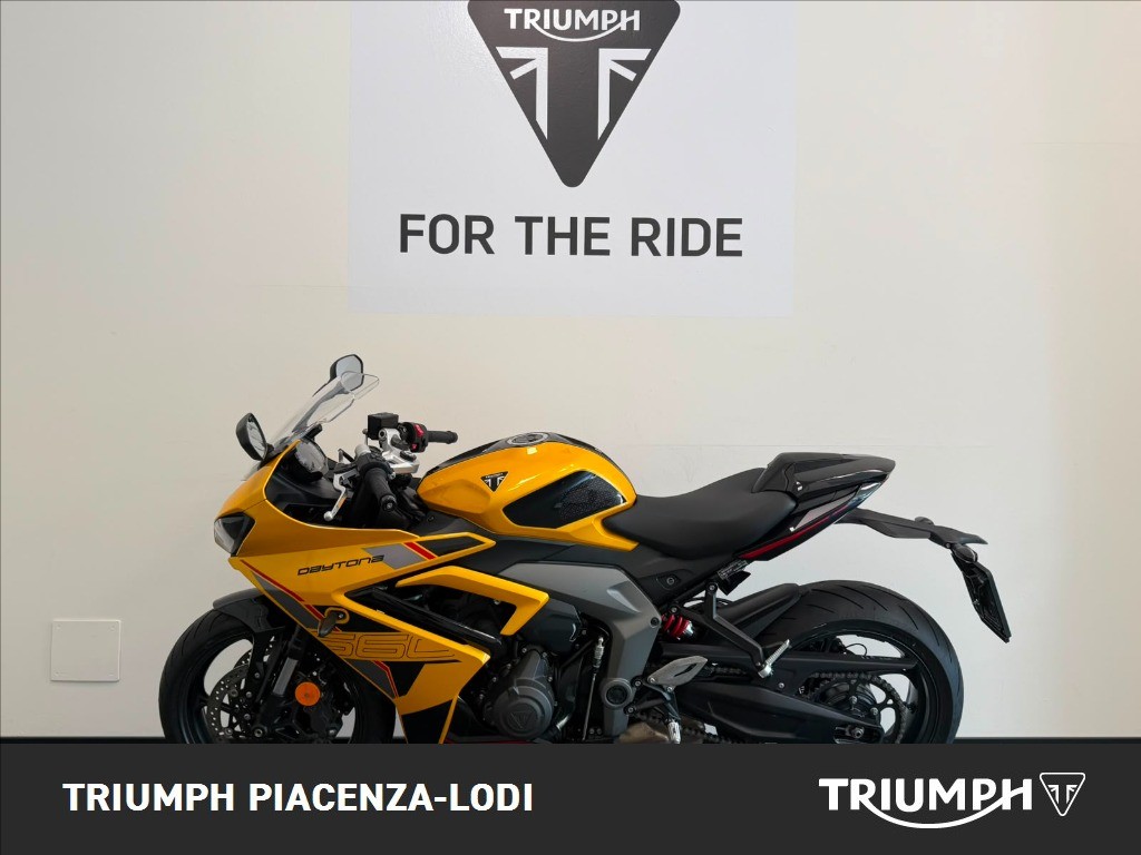 TRIUMPH Daytona 660 Cosmic Yellow / Sapphire Black Abs
