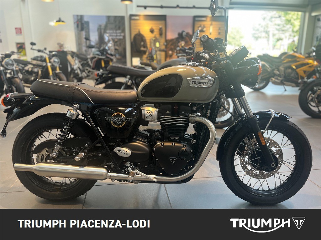 TRIUMPH Bonneville 900 T100 