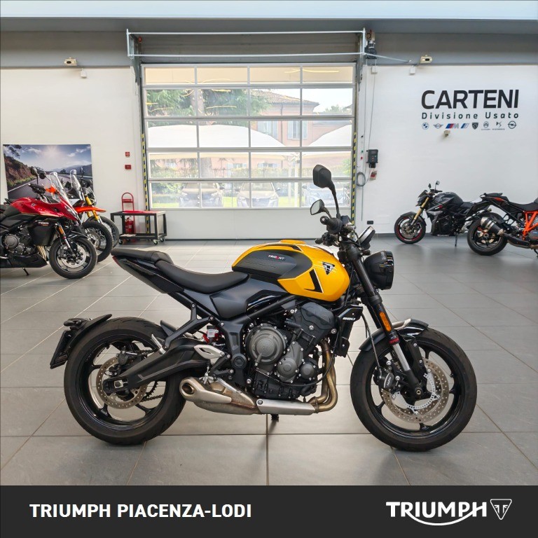 TRIUMPH Trident 660 Cosmic Yellow Abs