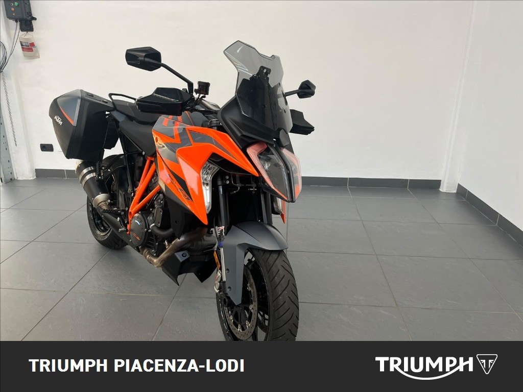KTM 1290 Super Duke GT